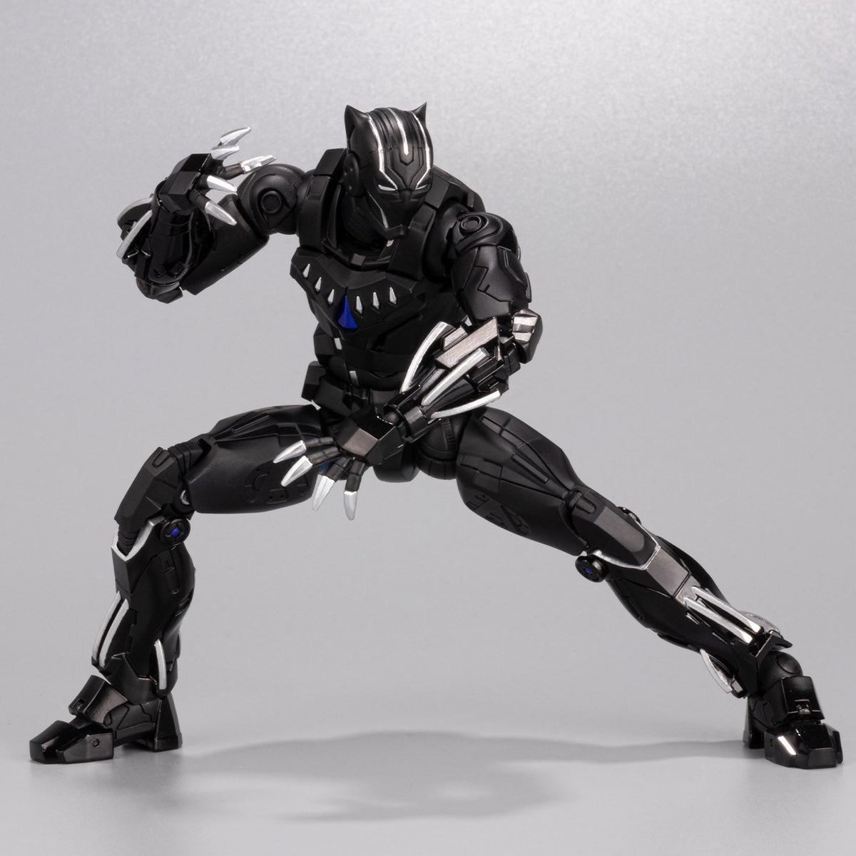 Fighting Armor Black Panther
