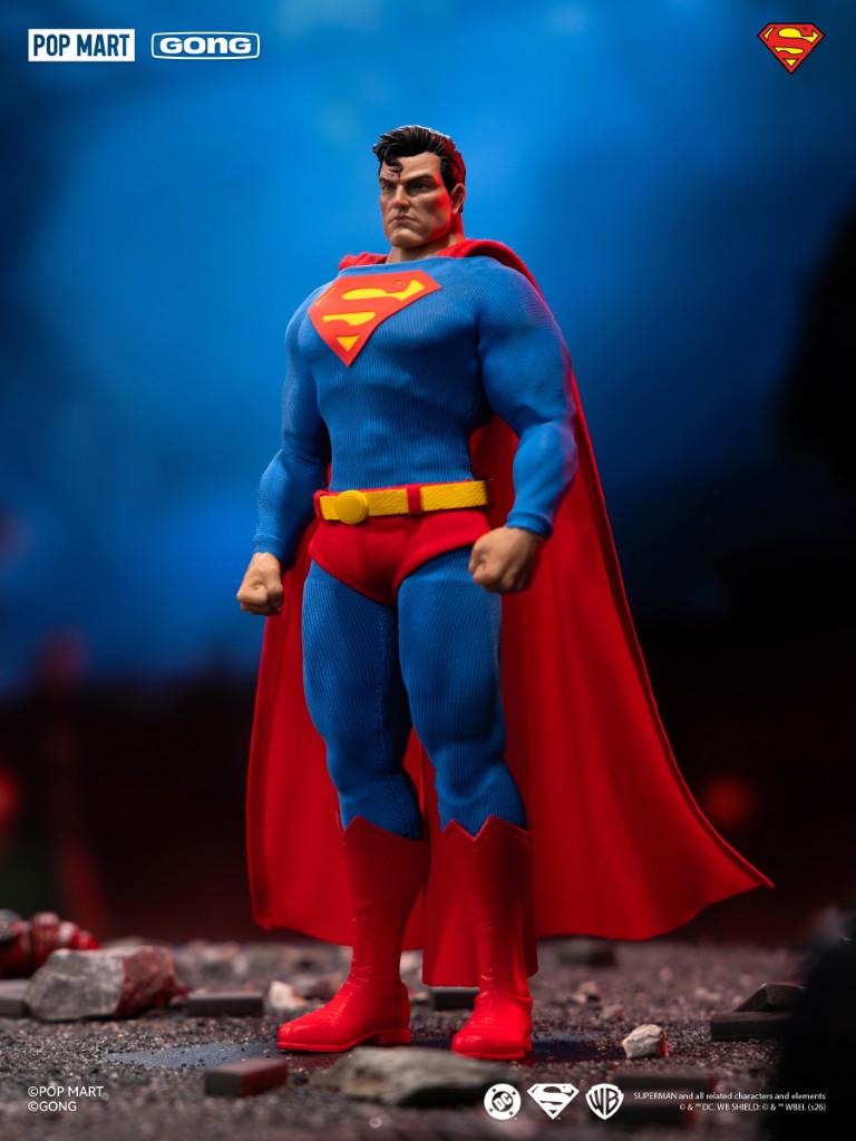GONG Superman Hush Action Figure