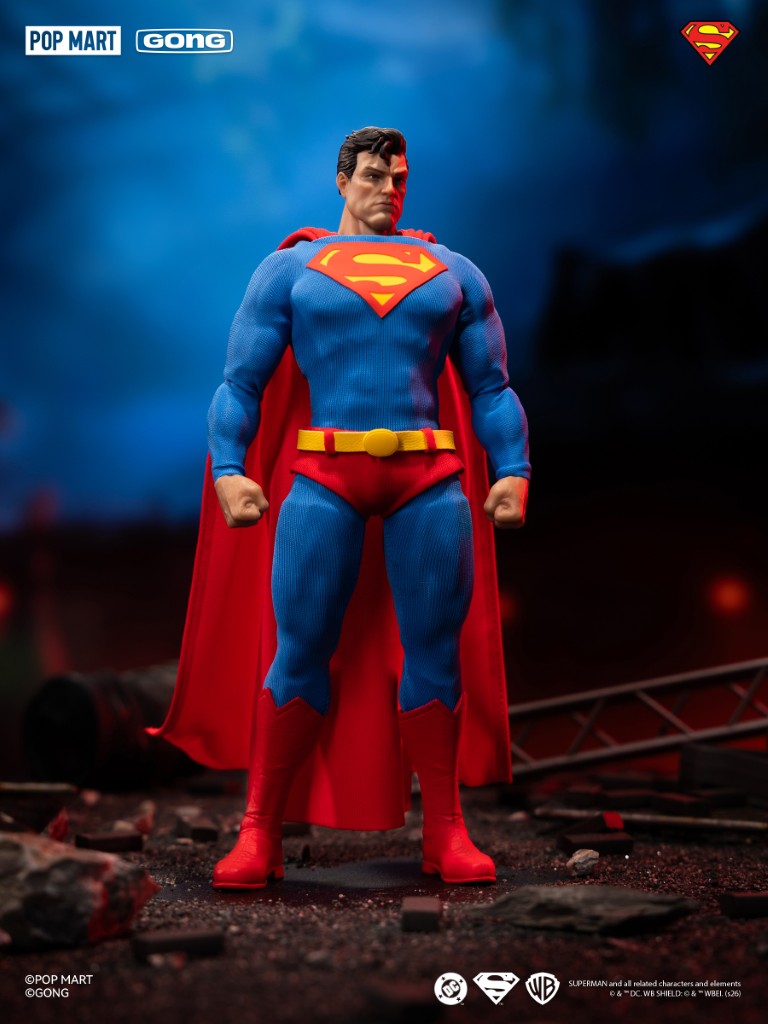 GONG Superman Hush Action Figure