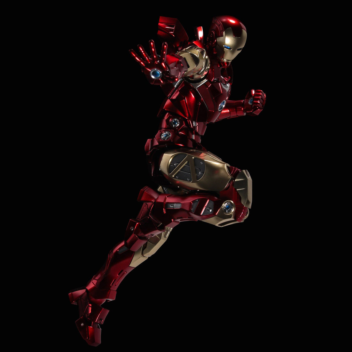 Fighting Armor Iron Man