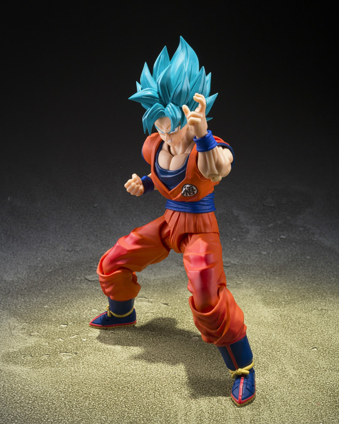 SH Figuarts Super Saiyan God Super Saiyan Son Goku (Blue Power Transcending Limits) - Dragon Ball Super